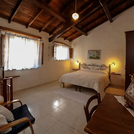 Hotel La Rosa Pauli Arbarei